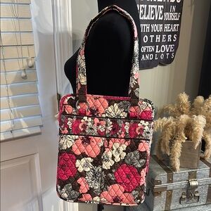 Final Days! HP🌈 Vera Bradley - Discontinued Vintage square tote